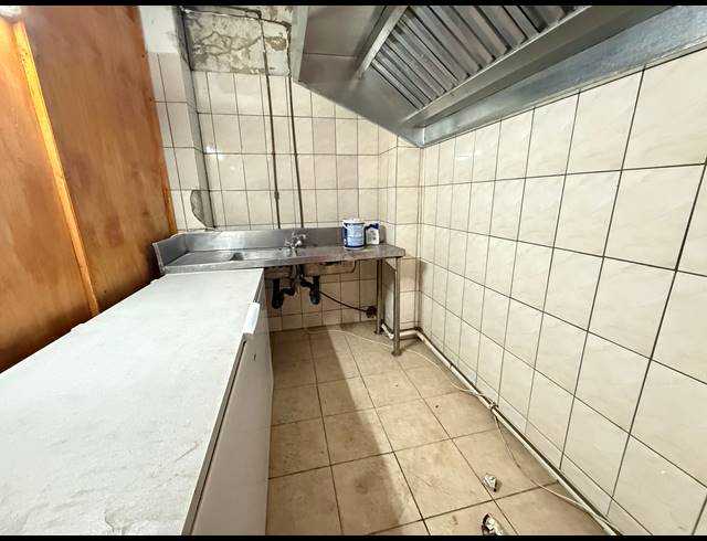 2,000M² BUSINESS FOR SALE IN HILLBROW